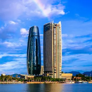 ***** Hotel Novotel Premier River Vietnam